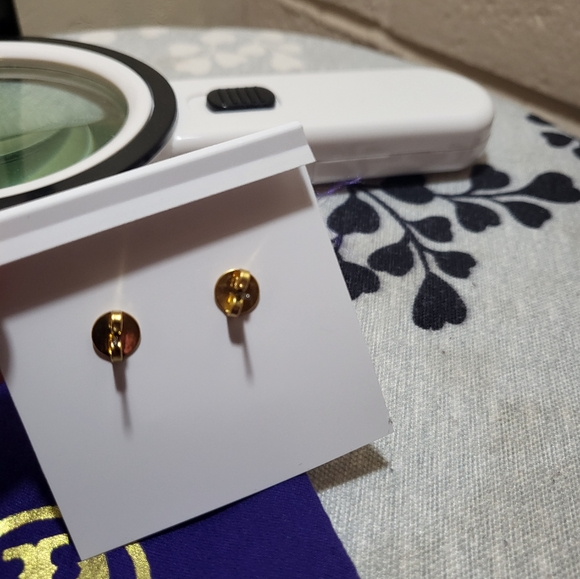 **** SOLD **** Tory Burch Roxanne Small Drop Earrings - Picture 7 of 8